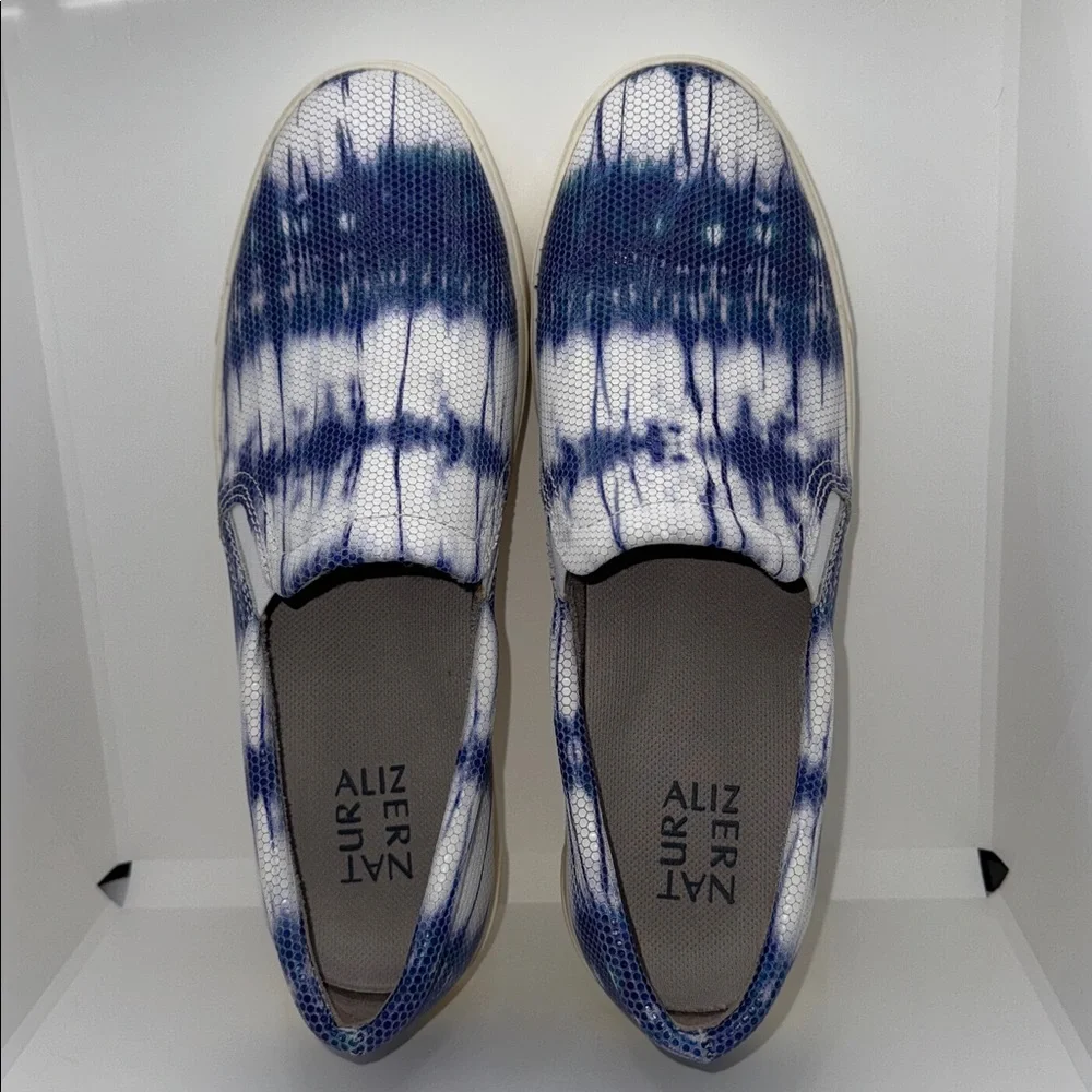 Naturalizer Aileen Slip On Sneakers Blue Tie Dye Leather Women’s 9.5